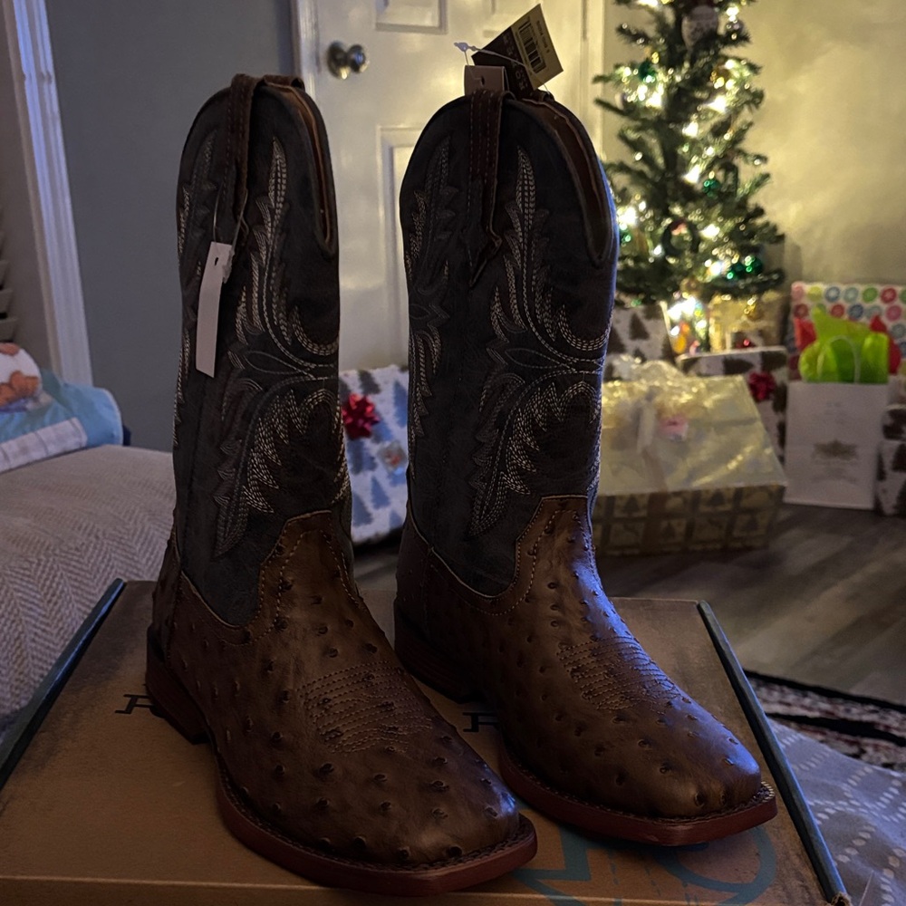 Roper Brown Western Boots with White Stitching